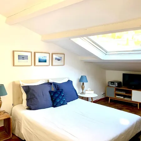 Le 1835, Bleu-coton Moustiers-Sainte-Marie