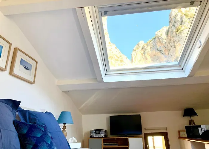 Le 1835, Bleu-coton Moustiers-Sainte-Marie